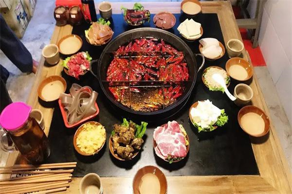 冠缨餐饮火锅