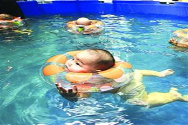 麦芽宝宝游泳体验馆