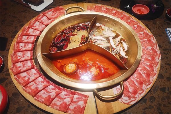 冠缨餐饮火锅