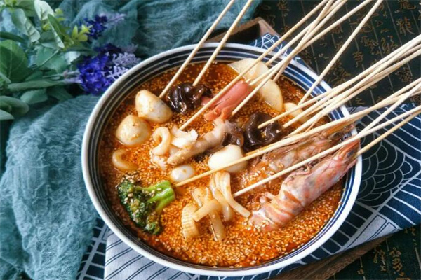 啊休冷锅串串香加盟