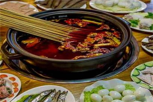 黄记砂锅串串香加盟