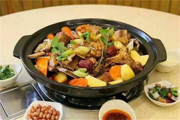 白汤炖吊子