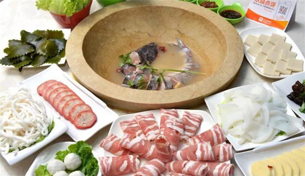 鱼品记蒸汽石锅鱼