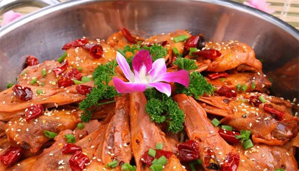 渝新干锅辣鸭头