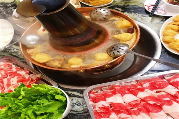 湘味四季火锅加盟