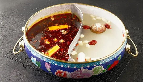 嗨皮羊冰煮养身火锅