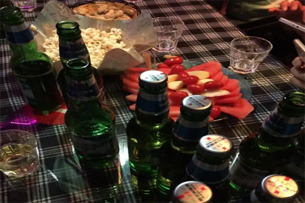 小青蛙酒吧