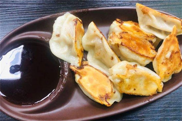 阿洪锅贴王