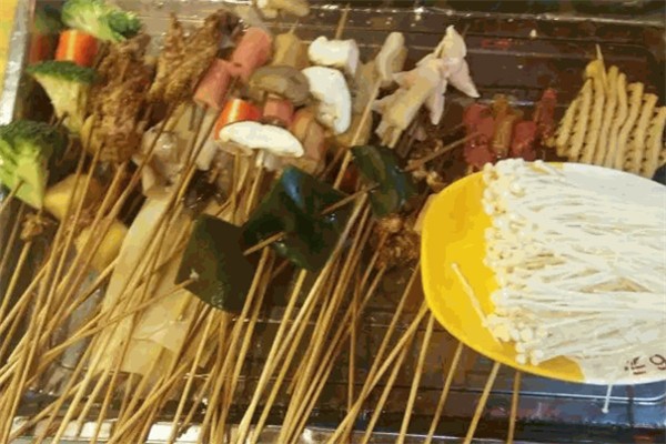 响炮李记串串香加盟
