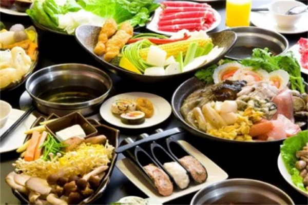 捌零巴食自助火锅加盟