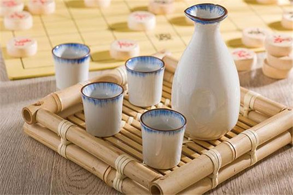 卧龙泉老白干