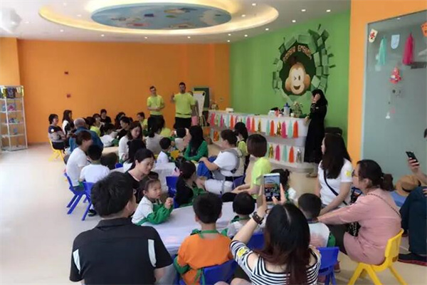 睿吉欧儿童美语加盟