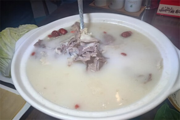 顺兴隆牛羊肉火锅加盟
