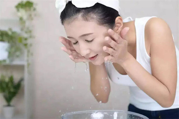 FAY FACE智慧洗脸吧