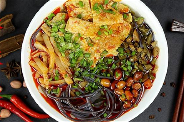 二娘传奇黑米螺蛳粉