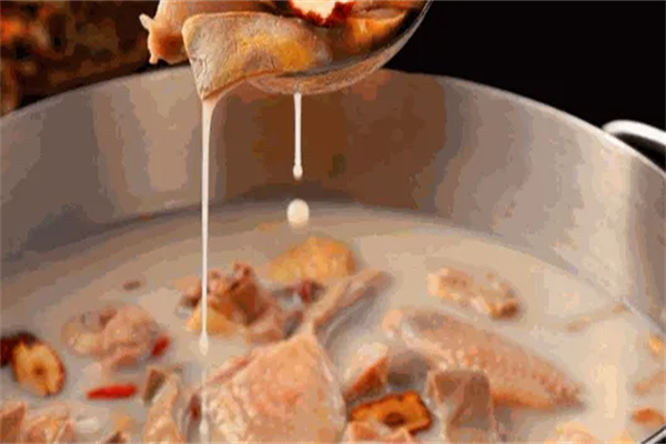 鲜汤捞火锅