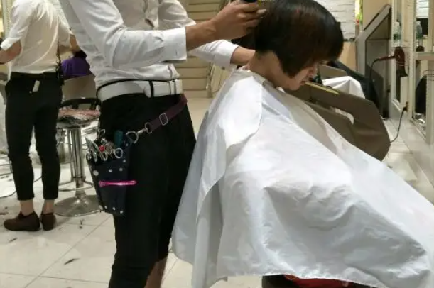 奥奇美容美发