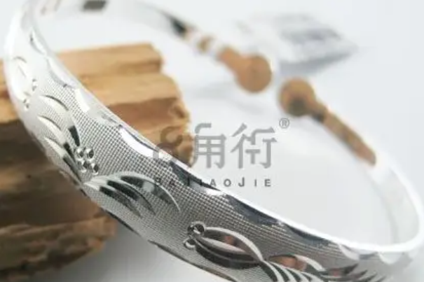 八角街银饰