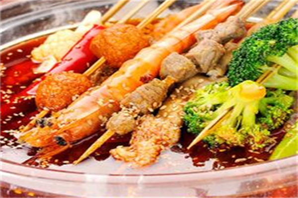 思盈冷串串