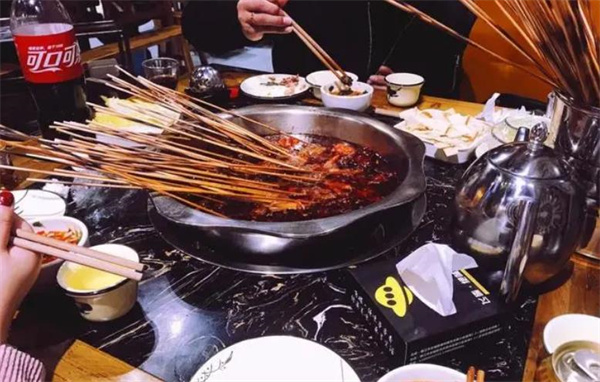 飞碟串串香