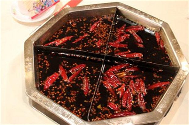 渔家灯火酸菜鱼火锅
