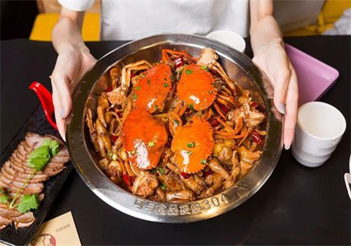 美味斋肉蟹煲