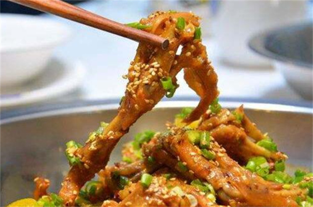 黄小丫鸭爪爪
