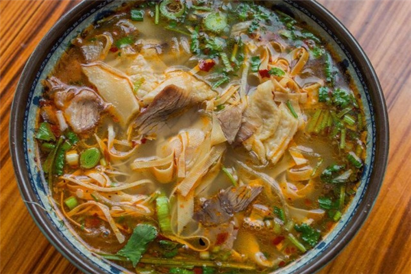 老屋瓦罐牛肉汤加盟 