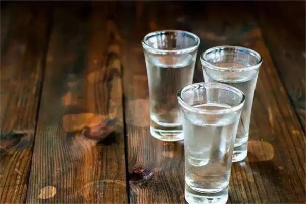 泸州至圣酒业加盟