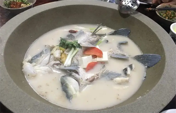 汽锅鱼