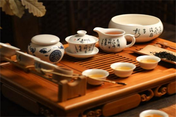四季茶叶