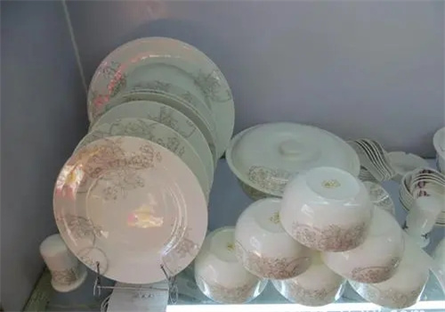 博山宝石陶瓷