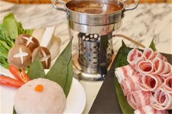 两个小胖小火锅加盟