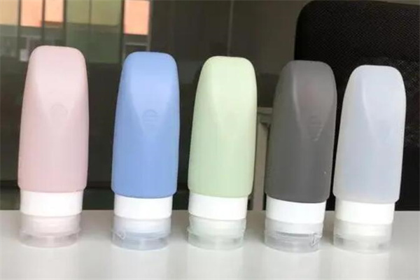 喜爱国际化妆品加盟