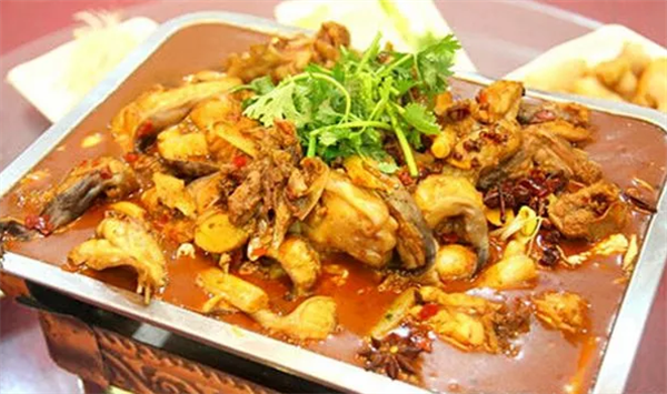 碳锅鸡碳锅鱼火锅