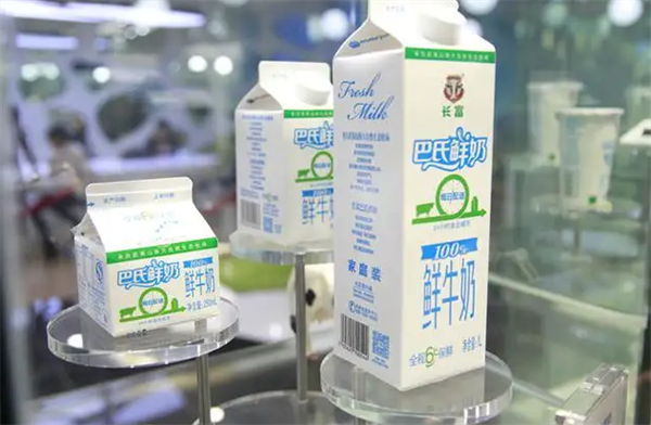 牧特巴氏鲜奶吧