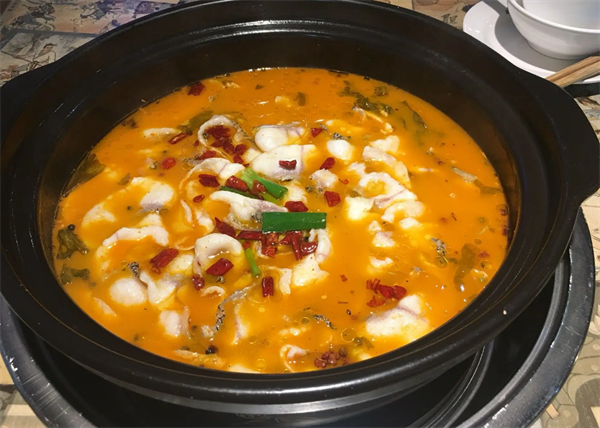 黑鱼郭酸菜鱼
