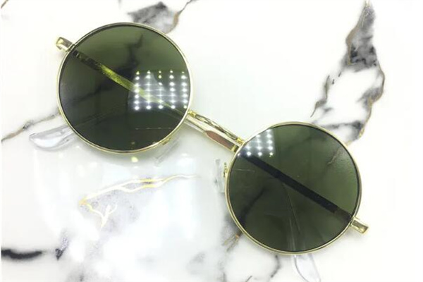 维仕眼镜