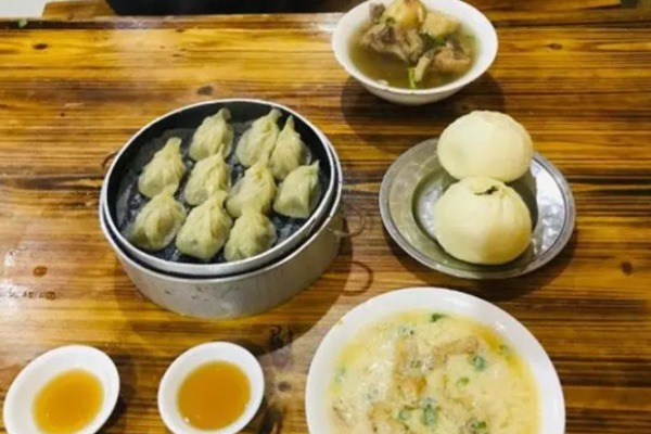 吴记小笼包