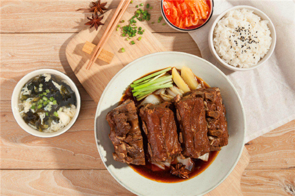 老家头排骨米饭