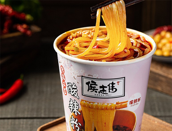 侯志伟纯手工酸辣粉