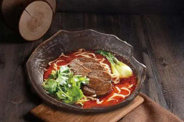 韩毅骨汤面