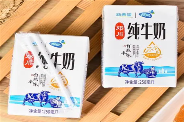 蝶泉牛奶