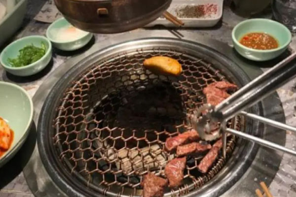 毕真烤肉集市