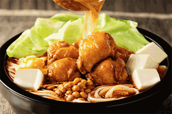 三里香麻辣鸡米线