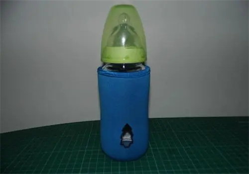 淘气兔奶瓶保护套