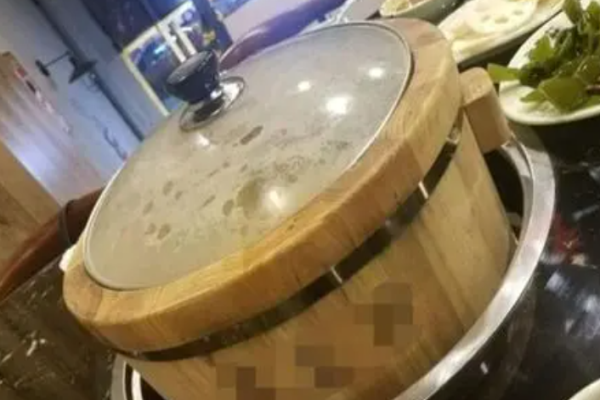 渔上俏喷泉火锅