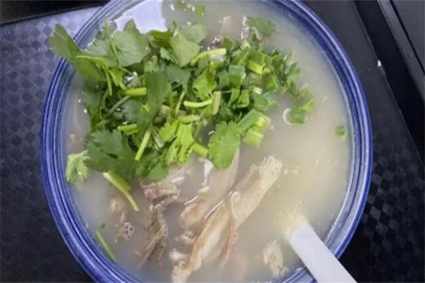 李记羊肉汤加盟