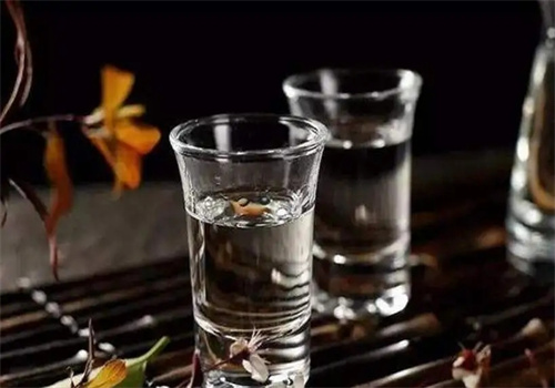 古兰瓷白酒