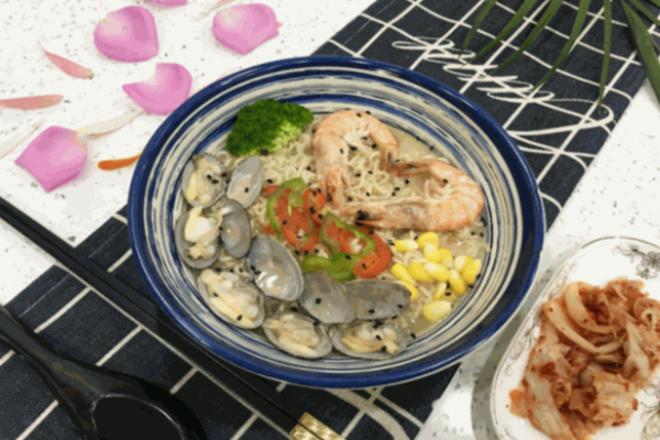 菲尝火泡面小食堂